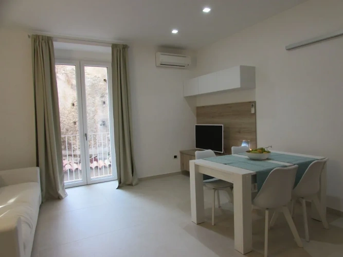 1 Bedroom Deluxe Apartment