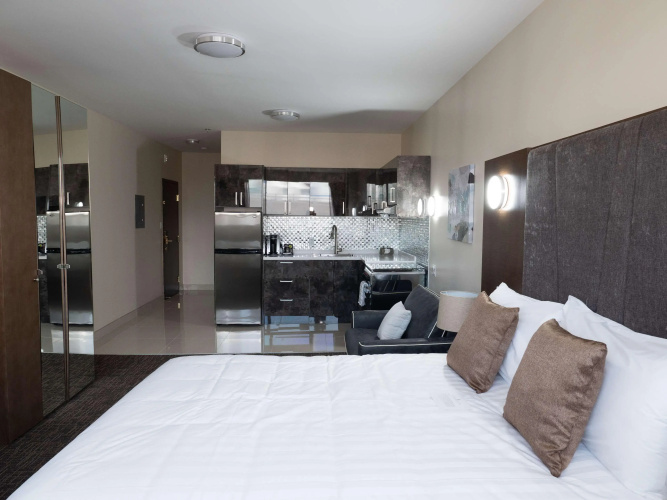 Hotel Montreal Metropolitan