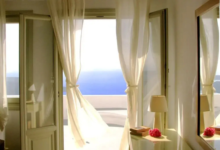 Irida Santorini