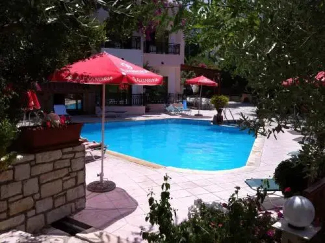 Zoe Hotel