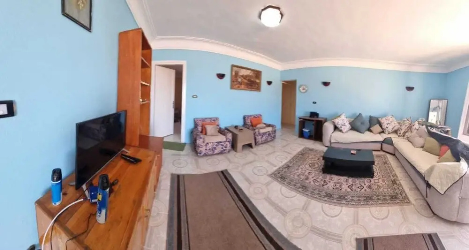 Blue House 4-bed Villa in North Coast Area