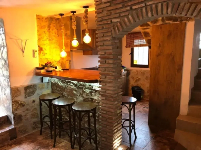 2 Bedrooms Cottage