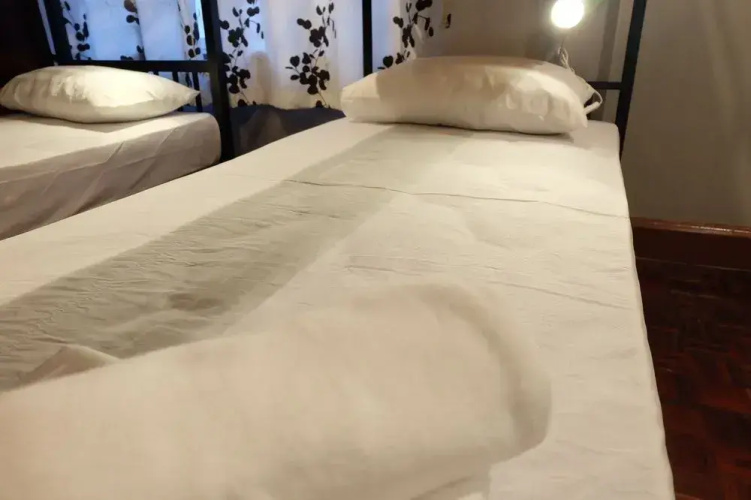 Manii Hostel Asoke
