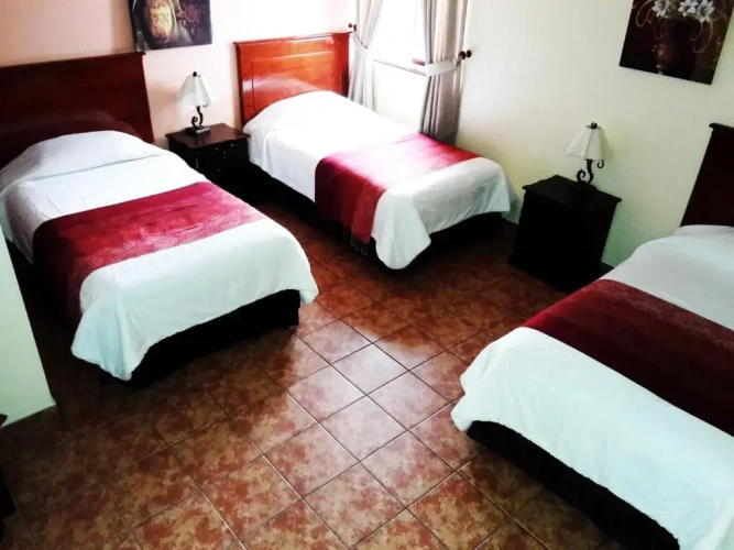 Standard Triple room