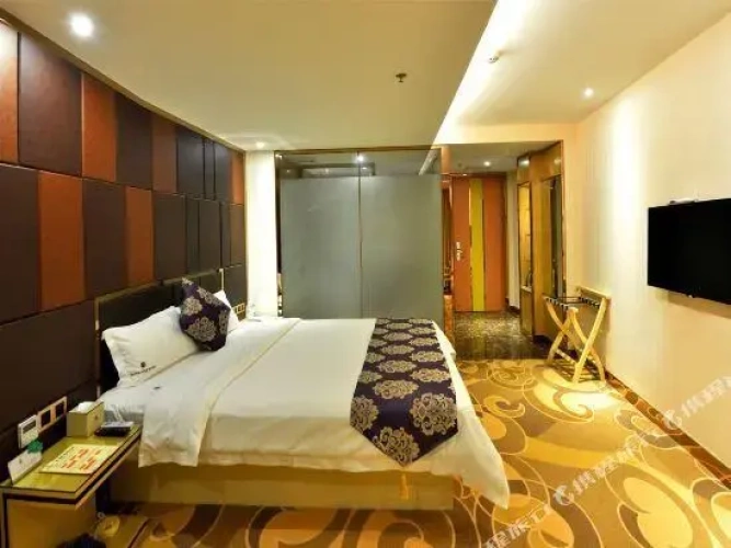 Deluxe Double Suite