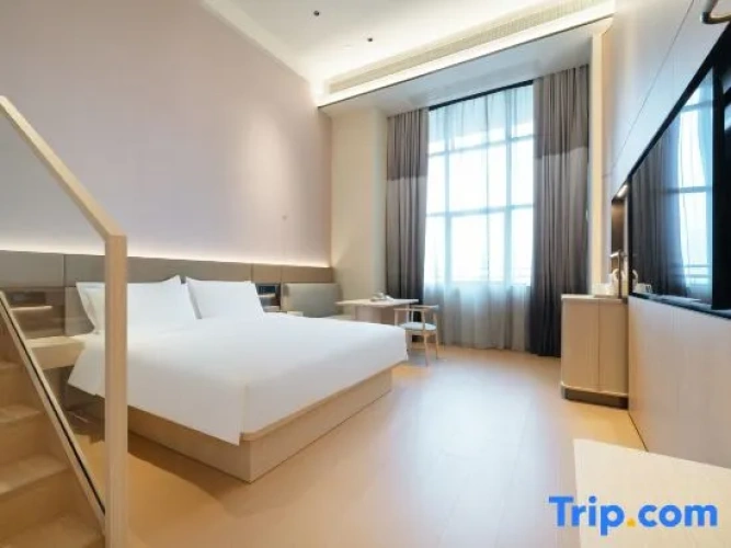 Standard Double room with view