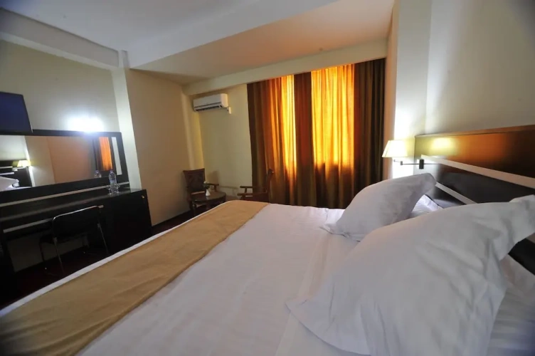 Classic Triple room
