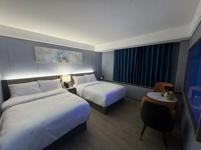 Ly New York Hotel
