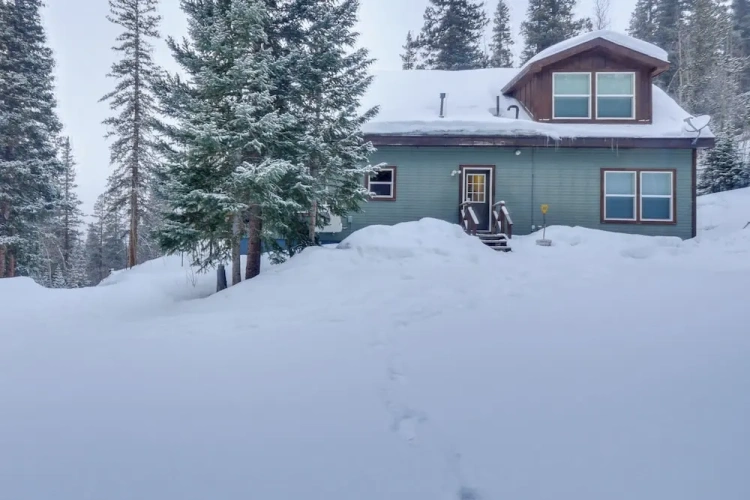 3 Bedrooms Cottage