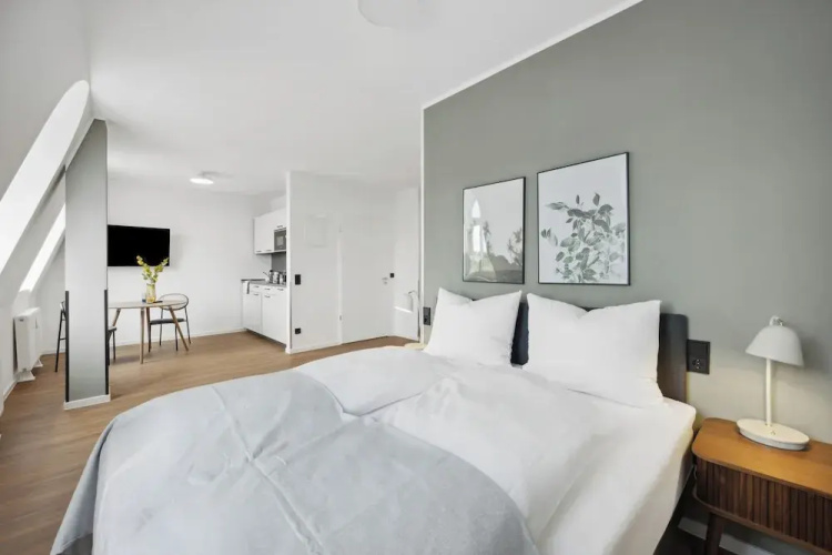 Limehome Düsseldorf Bahlenstr.