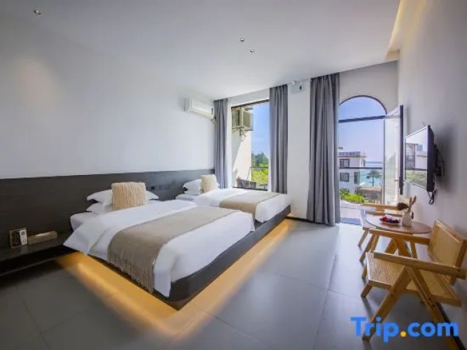 Standard Twin Family room with balcony and with view