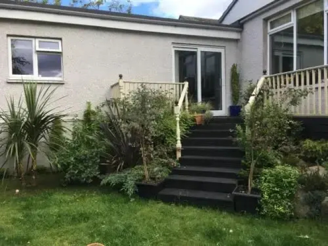 2 Redmoss Walk