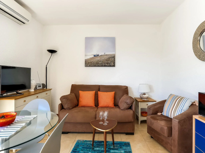 Apartment Evasion