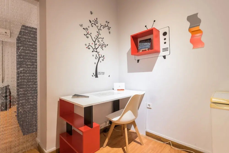 Cozy Athenian Apartment