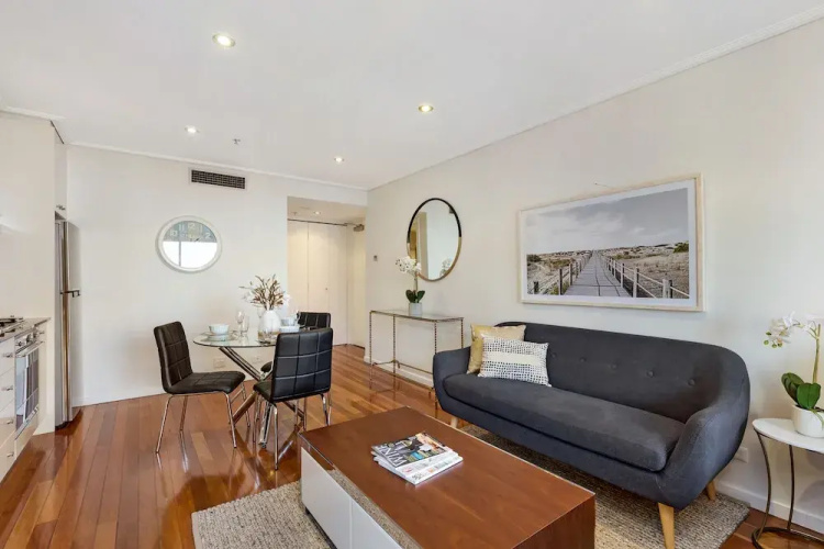 Sydney Cbd Self Contained Modern Studio Apartment