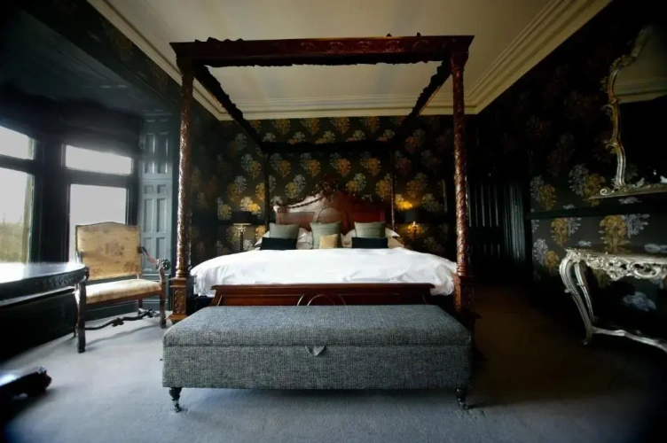 1 Bedroom Double Suite