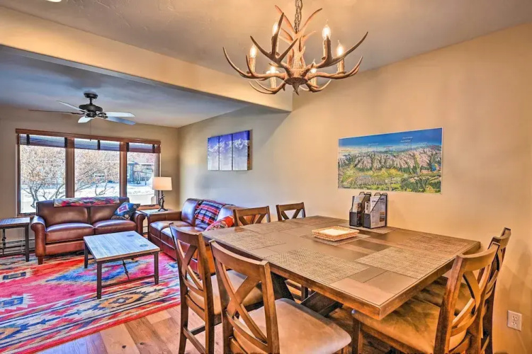 7984: Pet-friendly Townhome w/ Grill!