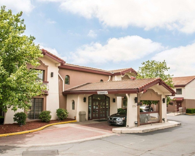 Econo Lodge Kalamazoo photo 13