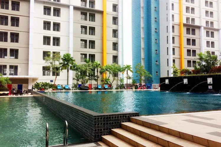 Minimalist And Spacious Studio Apartment At Paramount Skyline