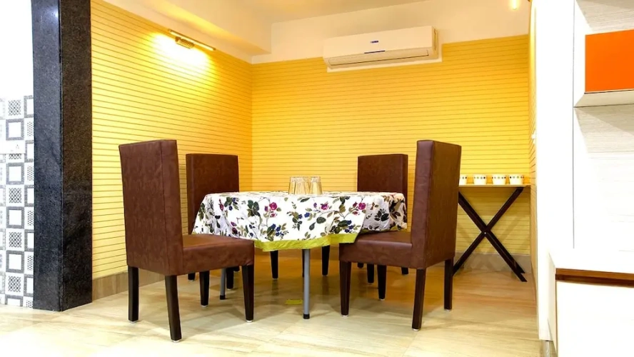 2 Bedrooms Standard Family room