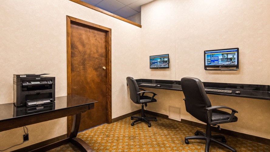 Best Western Plus Chicago Hillside photo 7