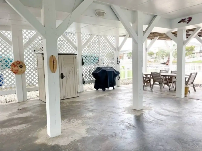 4 Bedrooms Cottage