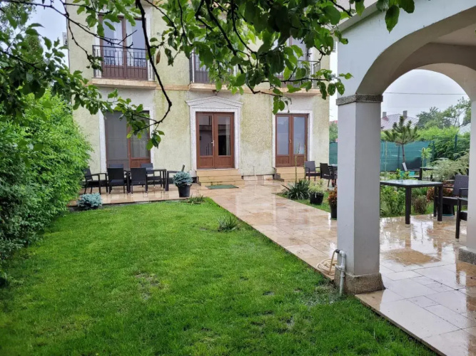 Vila Caviar