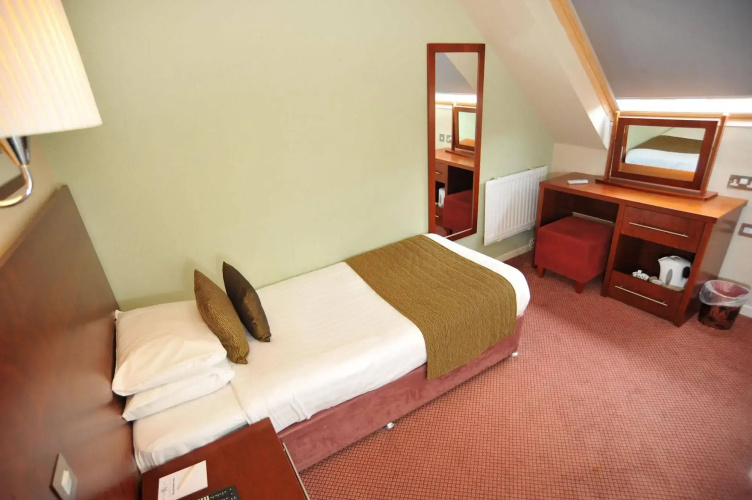 The Golden Lion Hotel