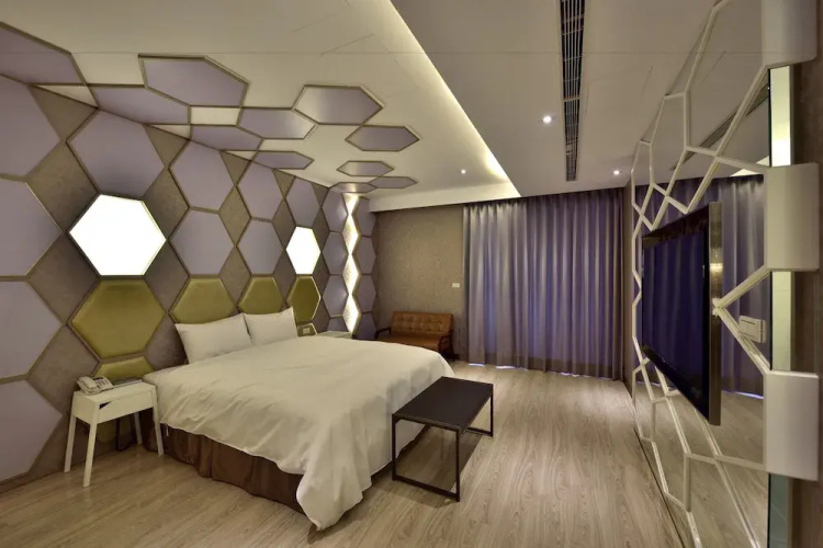 Young Master hotel