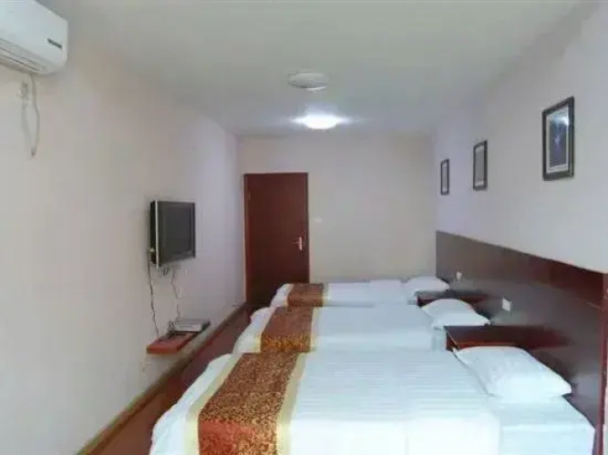 Yashu Apartment