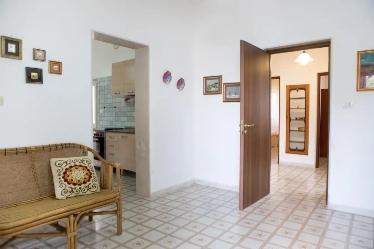 2 Bedrooms Cottage