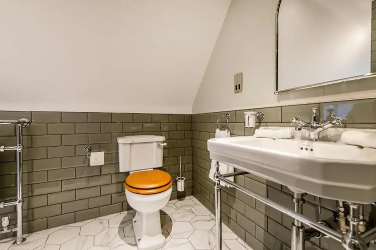Burnside Hotel