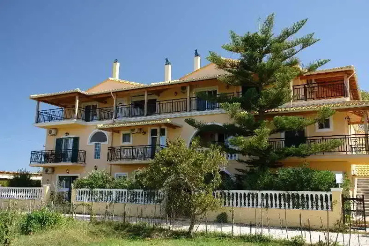 NEFELI House