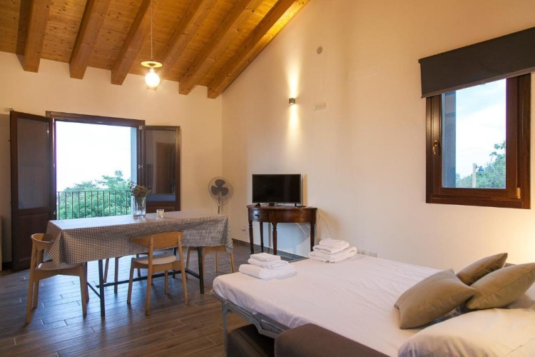 Apartment with sea view