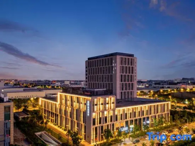 Interstellar Mei Gao Hotel