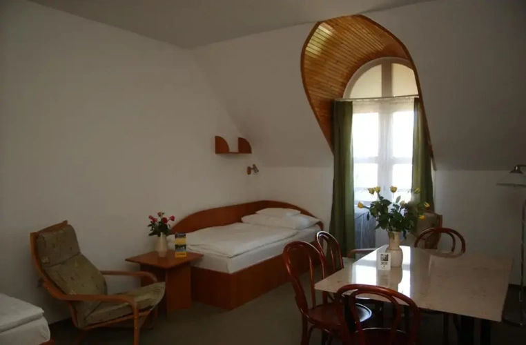 1 Bedroom Double Apartment