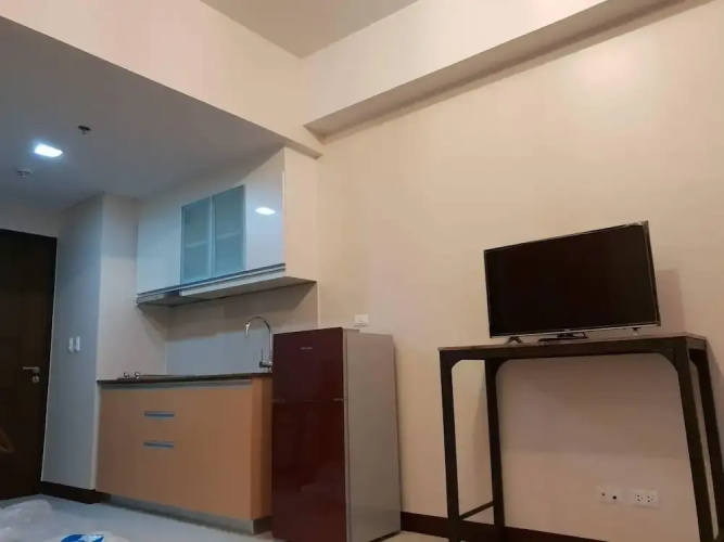 Condo 101 at NewPort City