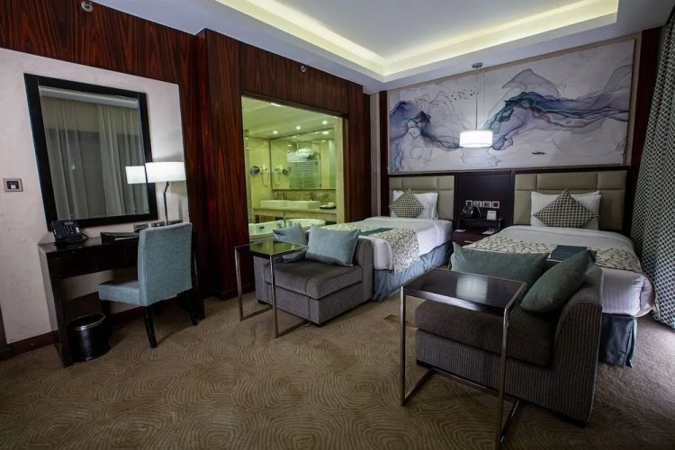 Grand Deluxe Twin room with city view