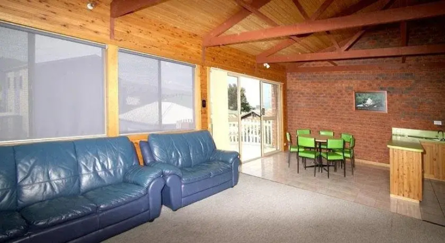 Apollo Bay Backpackers Lodge