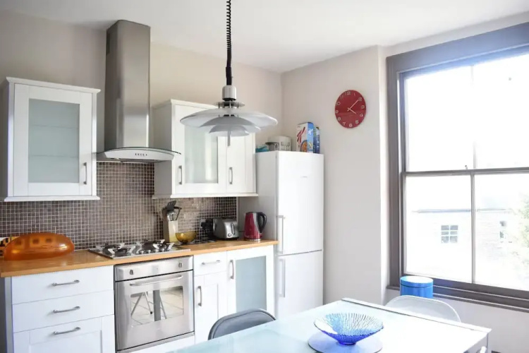 2 Bedroom In Shepherds Bush