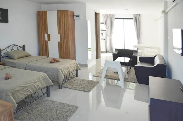 1 Bedroom Apartment