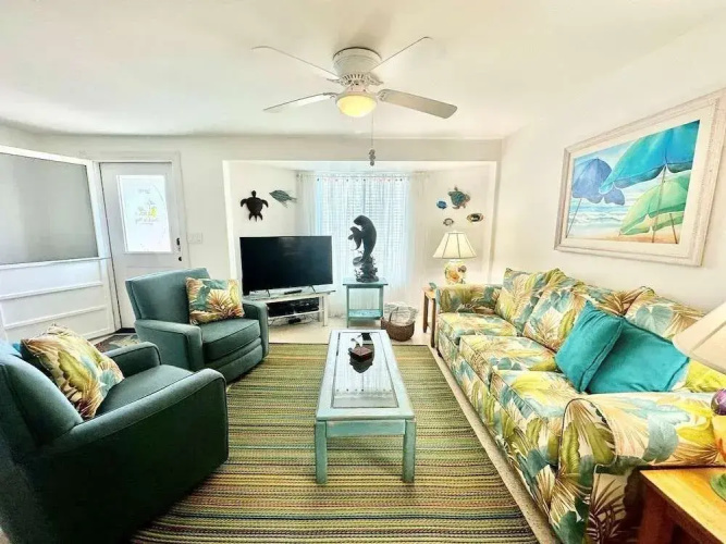 Beach N Bay 2 Bedroom Villa by RedAwning