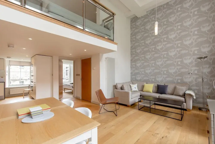 424 - Simpson's Loan Duplex Apartment