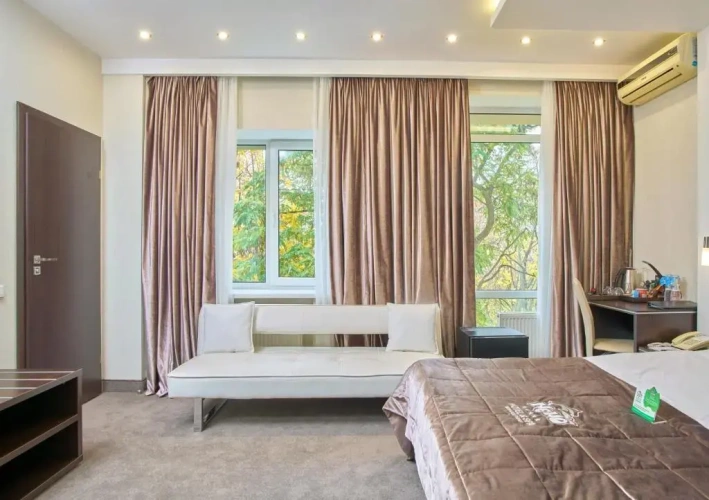 Standard Double room with view