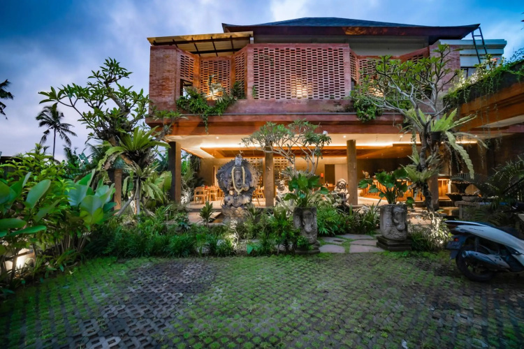 Uma Shanti Villa
