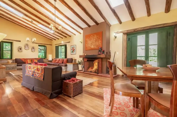 w Peaceful 4BR Villa With Nature View