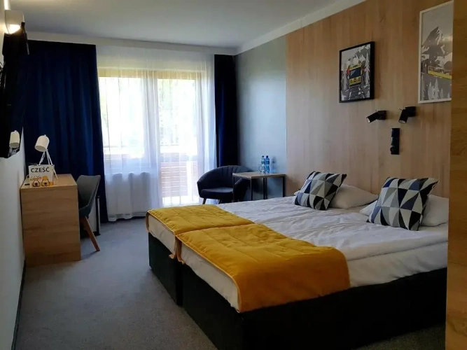 Standard Twin room with balcony