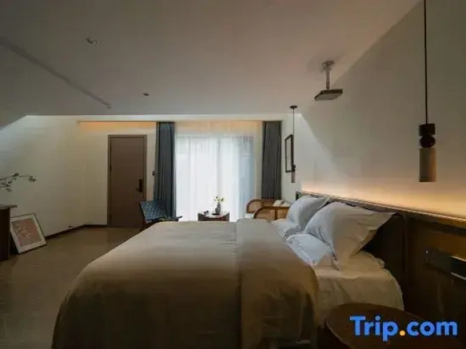Twin Family Duplex Suite with courtyard view