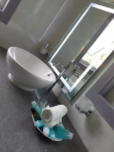 Comfort room