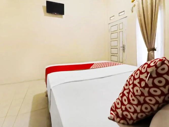 OYO 91129 D'ta Kost Syariah